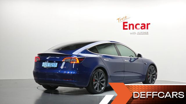 Tesla MODEL 3 Performance AWD купить на сайте DeffCars
