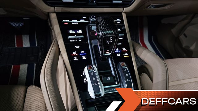 Porsche CAYENNE 3.0 PLATINUM EDITION купить на сайте DeffCars