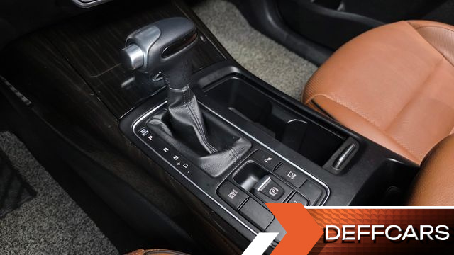 Kia SORENTO Gasoline 2.0 Turbo 2WD Master Special купить на сайте DeffCars