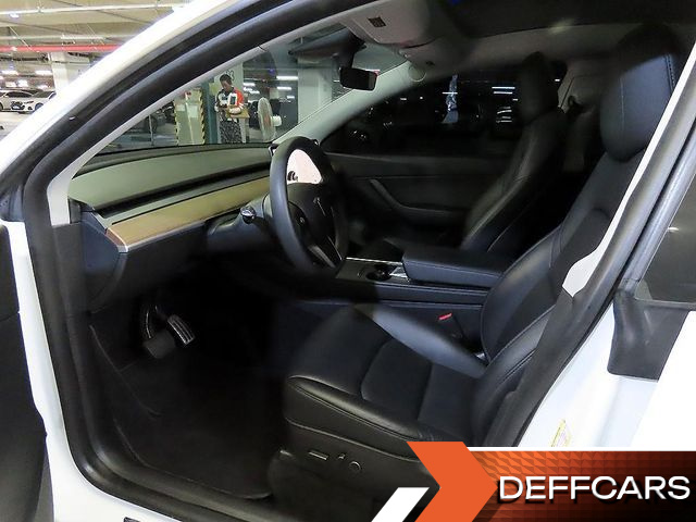 Tesla MODEL Y Standard Range купить на сайте DeffCars