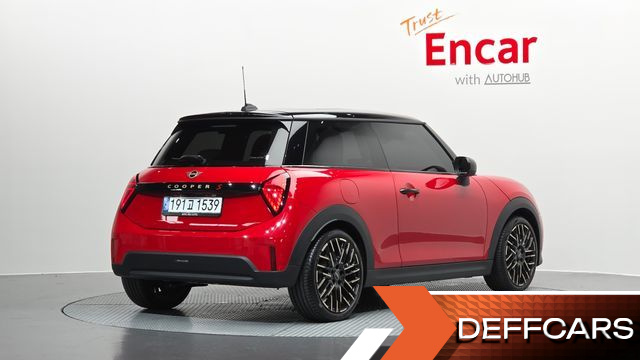 Mini COOPER Favoured купить на сайте DeffCars
