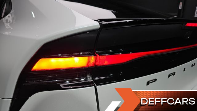 Toyota PRIUS 2.0 XLE AWD купить на сайте DeffCars