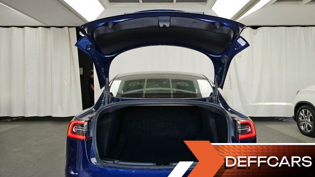 Tesla MODEL 3 Long Range AWD купить на сайте DeffCars