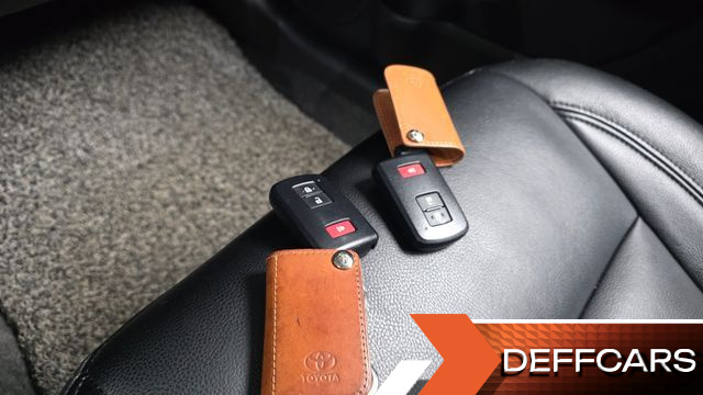 Toyota PRIUS 1.5 купить на сайте DeffCars