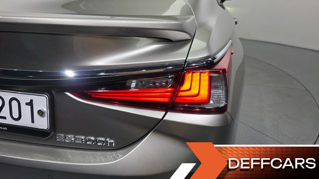 Lexus ES Luxury Plus купить на сайте DeffCars