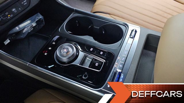 Kia CARNIVAL Gasoline 9-Seater Signature купить на сайте DeffCars