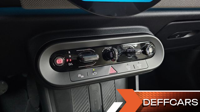 Mini COOPER CONVERTIBLE Favoured купить на сайте DeffCars