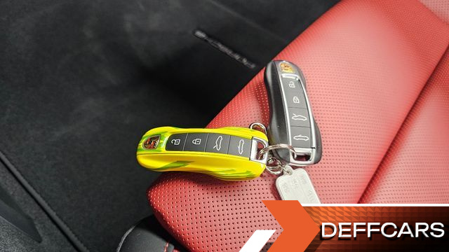 Porsche 911 Carrera 4 GTS Cabriolet купить на сайте DeffCars