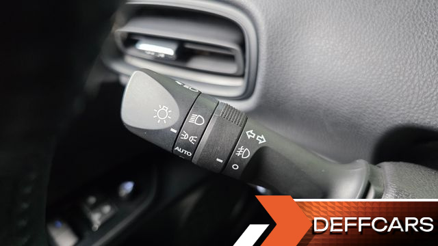 Toyota PRIUS 1.8 купить на сайте DeffCars