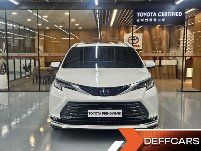 Toyota SIENNA 2.5 Hybrid AWD купить на сайте DeffCars