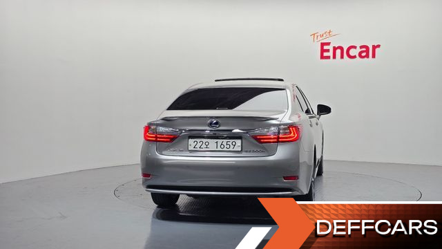 Lexus ES Supreme XV60 купить на сайте DeffCars
