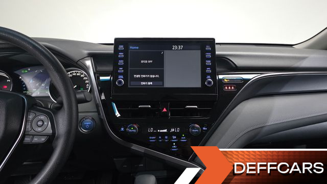 Toyota CAMRY 2.5 LE Hybrid купить на сайте DeffCars