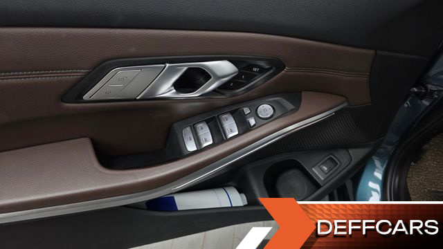 BMW 3-SERIES 320i Luxury купить на сайте DeffCars