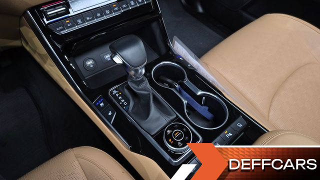 Kia MOHAVE Diesel 3.0 4WD 5-Seater Platinum купить на сайте DeffCars