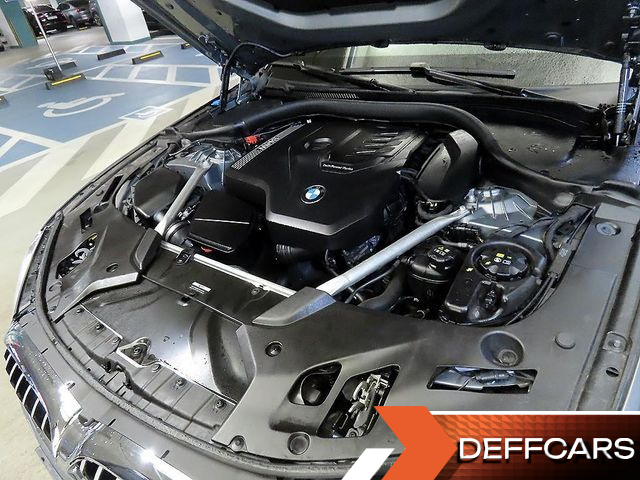 BMW 5-SERIES 520i M Sport купить на сайте DeffCars