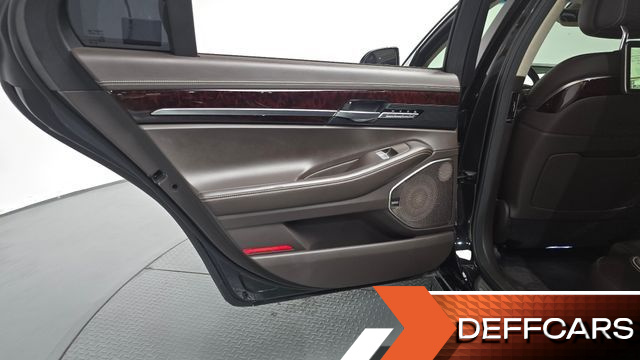 Genesis EQ900 5.0 GDI AWD Prestige купить на сайте DeffCars