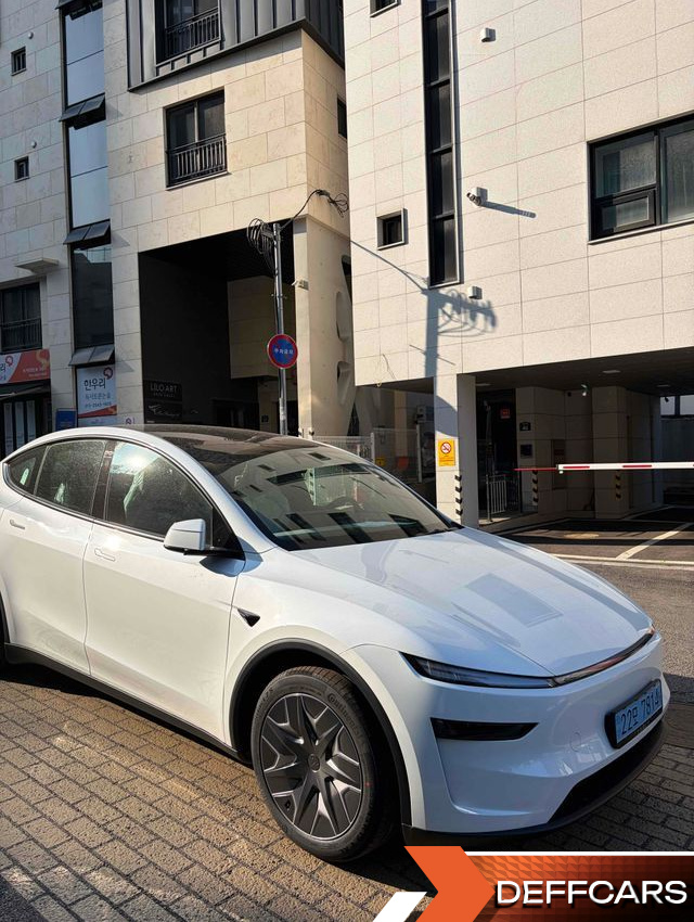 Tesla MODEL Y L Long Range AWD купить на сайте DeffCars