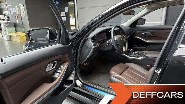 BMW 3-SERIES 320i Luxury купить на сайте DeffCars