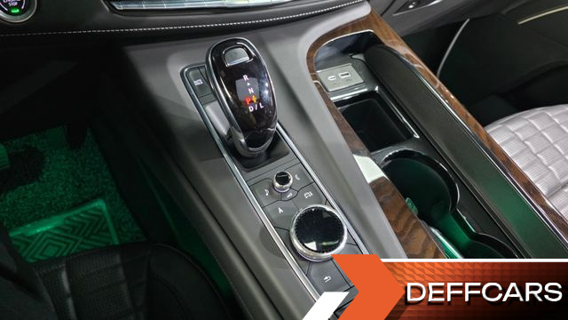 Cadillac ESCALADE 6.2 Sports Platinum купить на сайте DeffCars