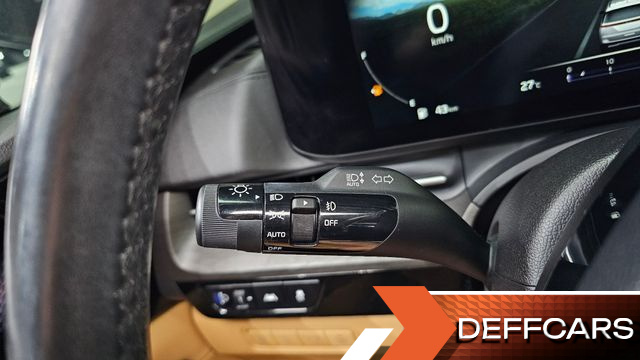 Kia CARNIVAL 9-Seater Signature купить на сайте DeffCars