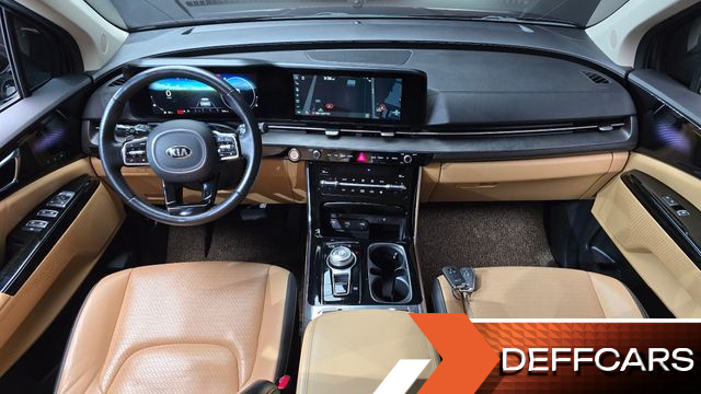 Kia CARNIVAL 9-Seater Signature купить на сайте DeffCars