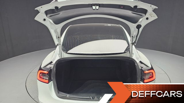 Tesla MODEL 3 Standard Range Plue RWD купить на сайте DeffCars