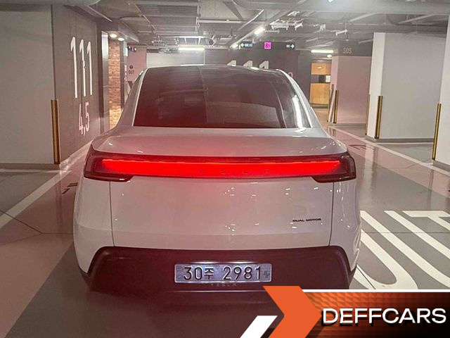 Tesla MODEL Y Long Range AWD купить на сайте DeffCars