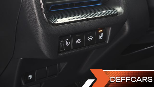Toyota PRIUS 2.0 XLE купить на сайте DeffCars