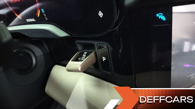 Porsche TAYCAN Base купить на сайте DeffCars