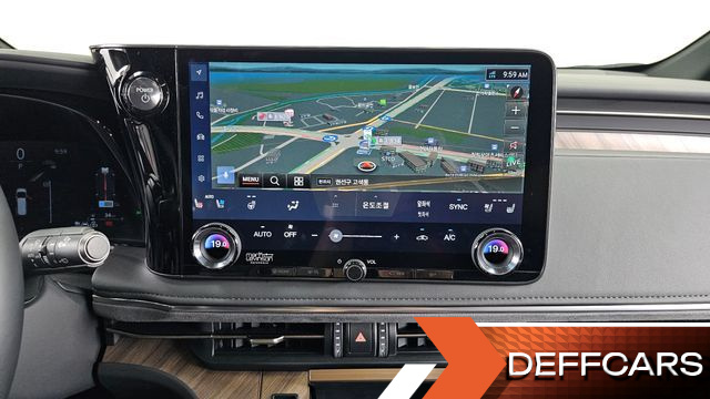 Lexus LM 500h Royal купить на сайте DeffCars
