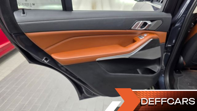 BMW X7 xDrive 40i Design Pure Excellence 6-Seater купить на сайте DeffCars