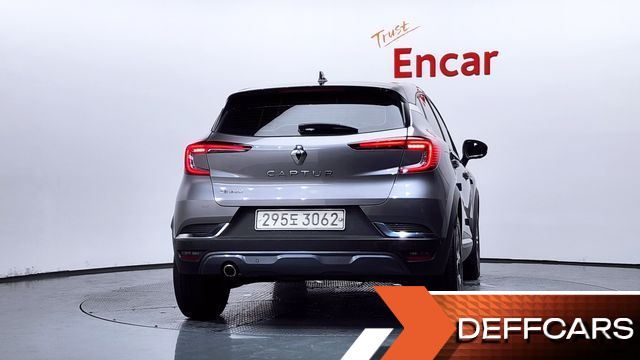 Renault-KoreaSamsung CAPTUR 1.3 TCe Edition Paris купить на сайте DeffCars