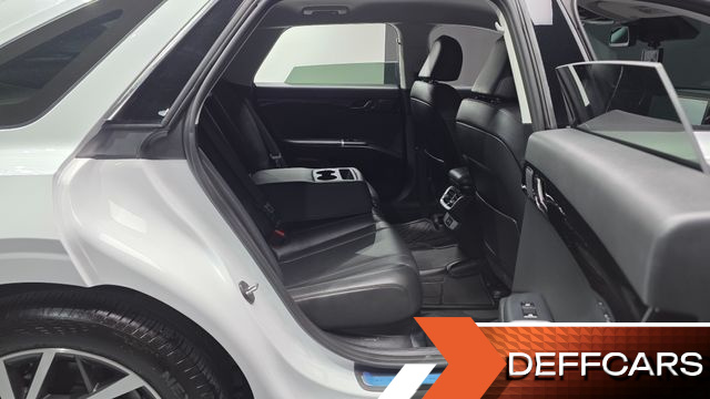 Hyundai GRANDEUR 3.5 LPG 2WD (Taxi) Deluxe купить на сайте DeffCars