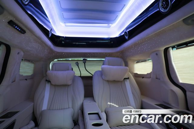Kia CARNIVAL HEV 4Seater Hi-Limousine (Special) купить на сайте DeffCars
