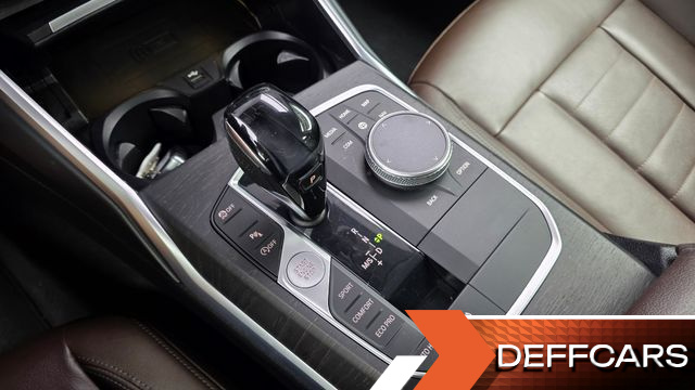 BMW 3-SERIES 320d Luxury купить на сайте DeffCars