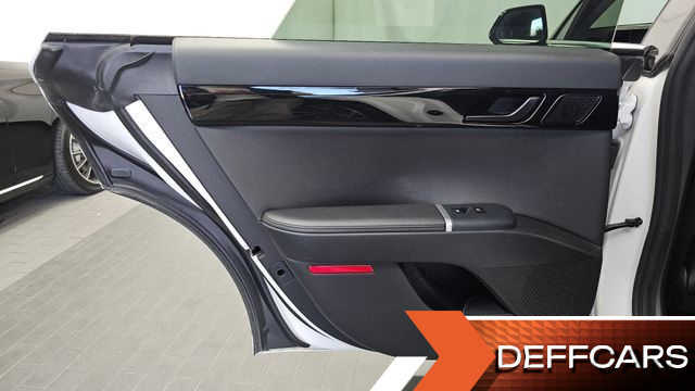 Hyundai GRANDEUR 3.5 LPG 2WD (Taxi) Deluxe купить на сайте DeffCars