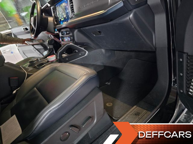 Ford BRONCO 2.7 Outer Banks купить на сайте DeffCars