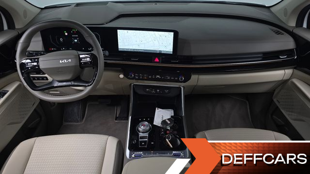 Kia CARNIVAL Gasoline 7-Seater Signature купить на сайте DeffCars