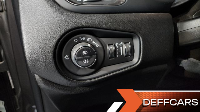 Jeep RENEGADE 1.6 Diesel Limited купить на сайте DeffCars