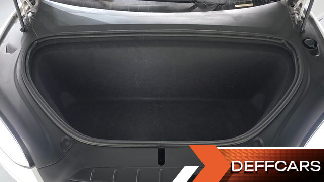 Tesla MODEL X 75D купить на сайте DeffCars