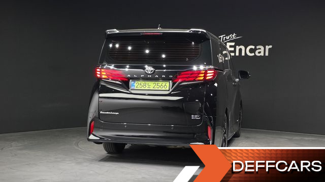 Toyota ALPHARD 2.5 HEV Executive AWD купить на сайте DeffCars