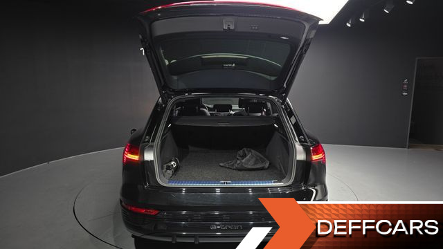 Audi Q8 E-TRON 55 Quattro Premium купить на сайте DeffCars