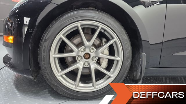 Tesla MODEL 3 Long Range AWD купить на сайте DeffCars