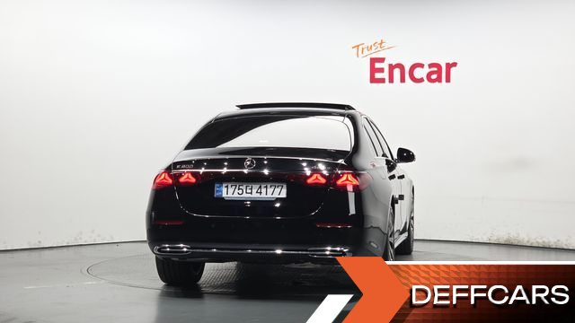 Mercedes E-CLASS E300 4MATIC Exclusive купить на сайте DeffCars