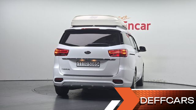 Kia CARNIVAL 9-Seater Noblesse Special купить на сайте DeffCars
