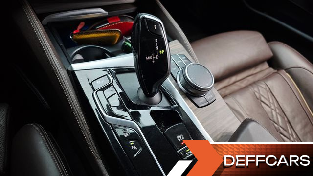 BMW 5-SERIES 530e Luxury купить на сайте DeffCars