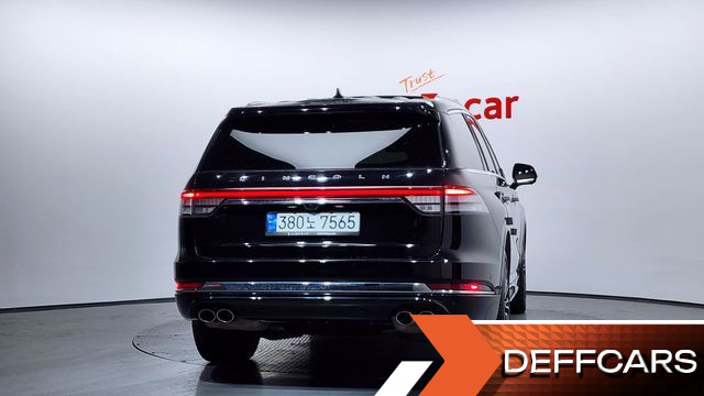Lincoln AVIATOR 3.0 Black Label AWD купить на сайте DeffCars