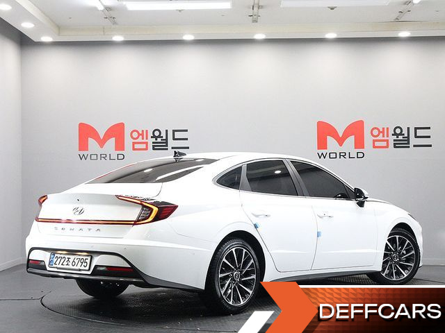 Hyundai SONATA 2.0 Premium Family купить на сайте DeffCars