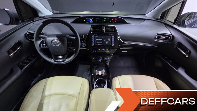 Toyota PRIUS 1.8 купить на сайте DeffCars