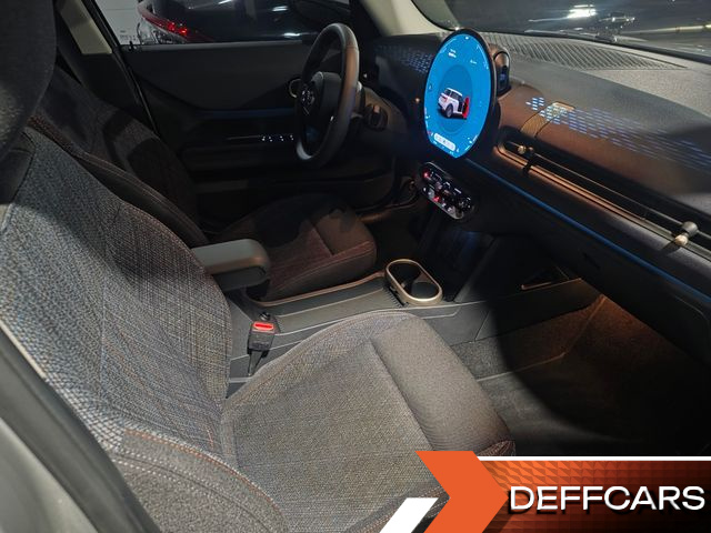 Mini COOPER 5Door Essential купить на сайте DeffCars